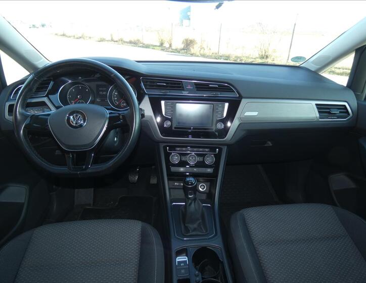 Volkswagen Touran 7
