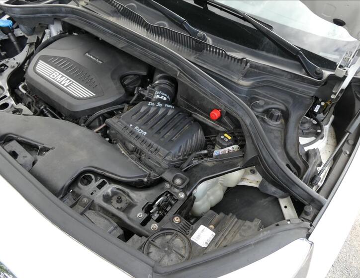 BMW Řada 2 38