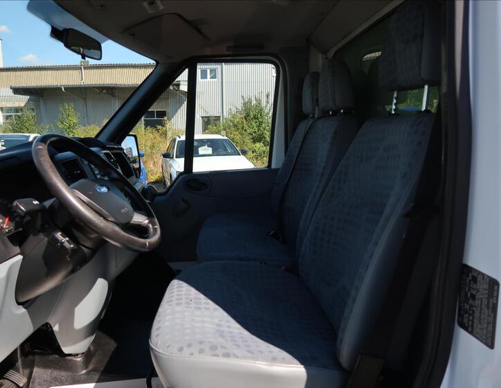 Ford Transit 12