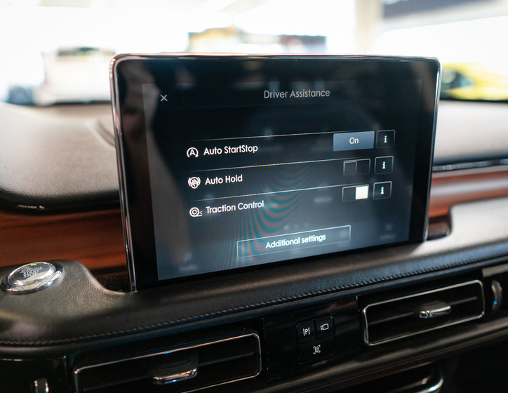 Lincoln Aviator 27