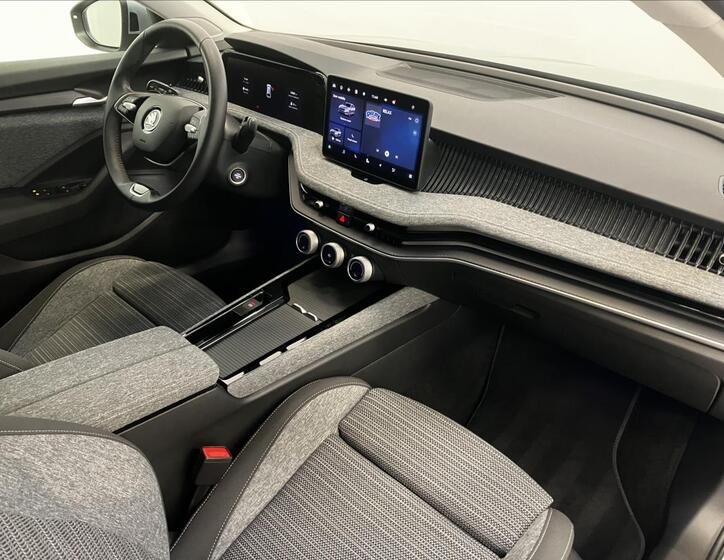 Škoda Superb 18