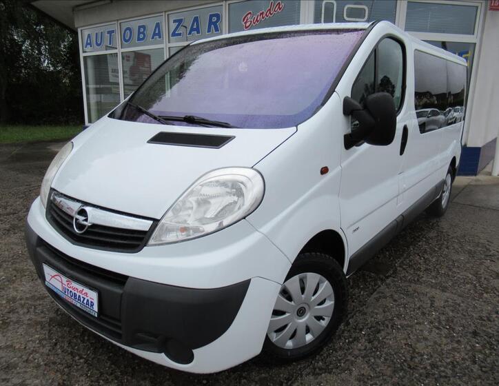 Opel Vivaro 2