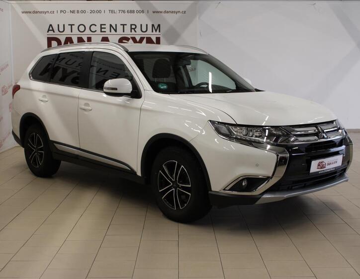 Mitsubishi Outlander 3