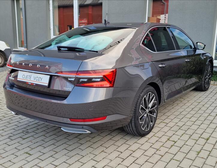 Škoda Superb 10