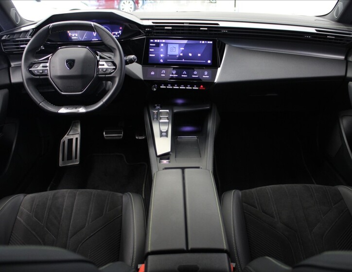 Peugeot 308 8