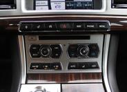Jaguar XF 21