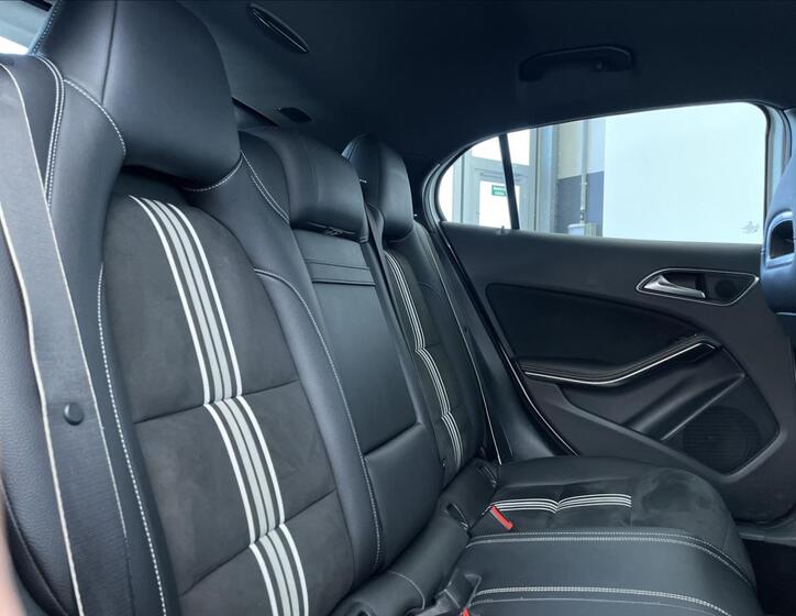Mercedes-Benz GLA 19