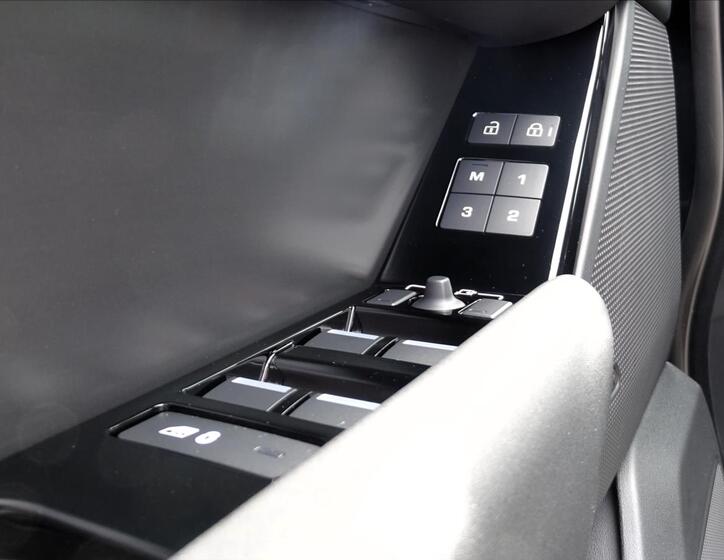 Land Rover Range Rover Velar 8