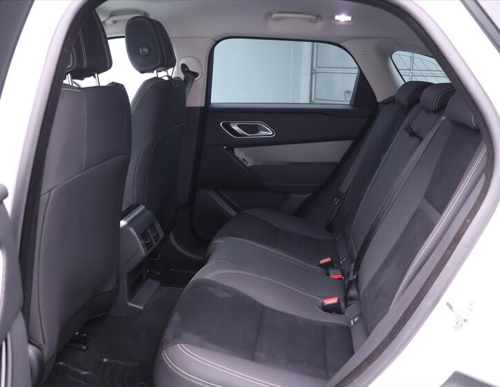 Land Rover Range Rover Velar 15