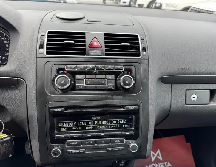 Volkswagen Touran 22