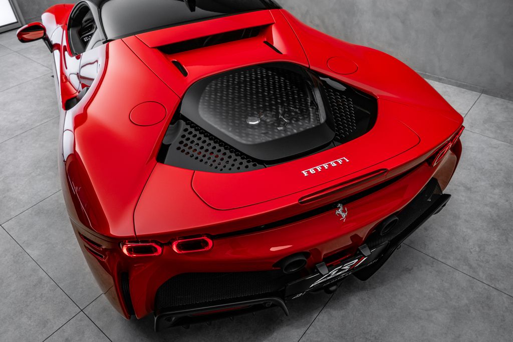 Ferrari SF90