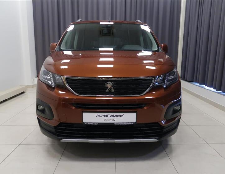 Peugeot Rifter 2