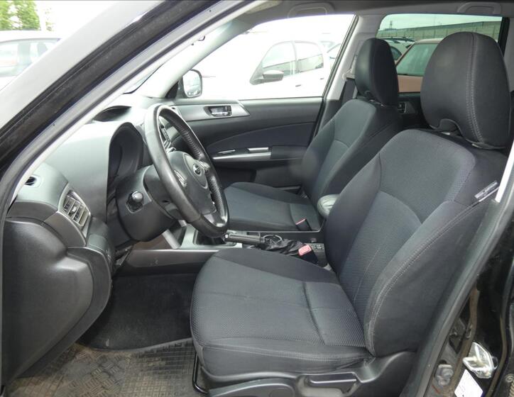 Subaru Forester 8