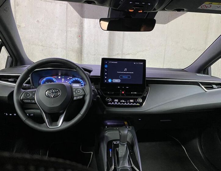 Toyota Corolla 12