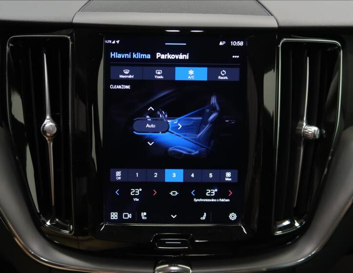 Volvo XC60 23
