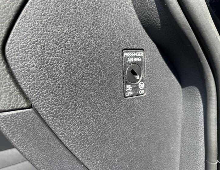 Volkswagen Golf 32