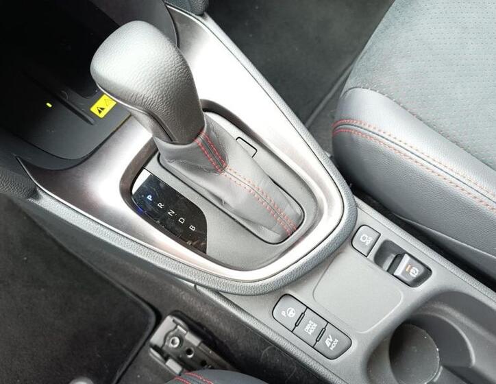 Toyota Yaris Cross 15