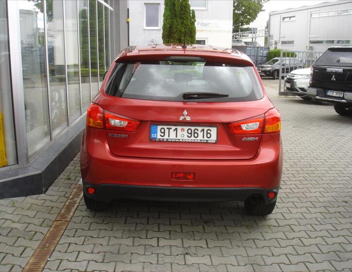 Mitsubishi ASX 5