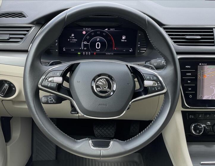 Škoda Superb 8