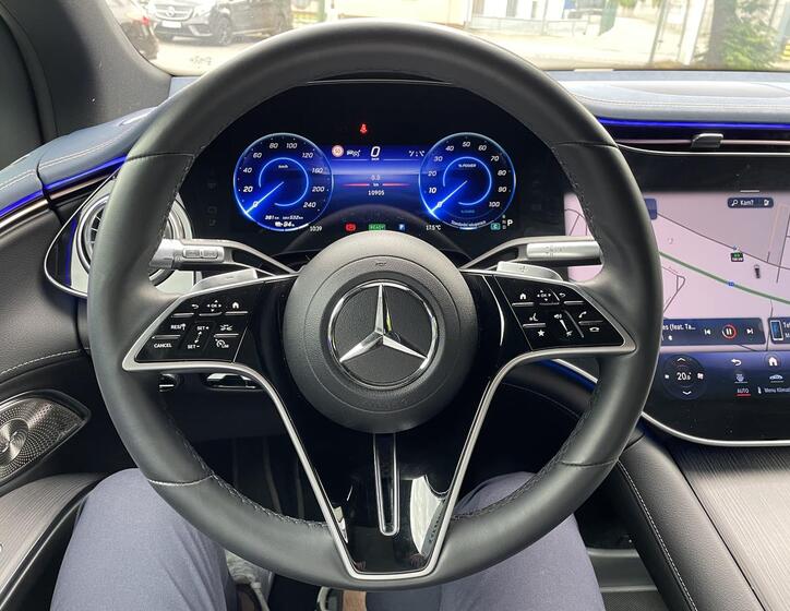 Mercedes-Benz EQS 9