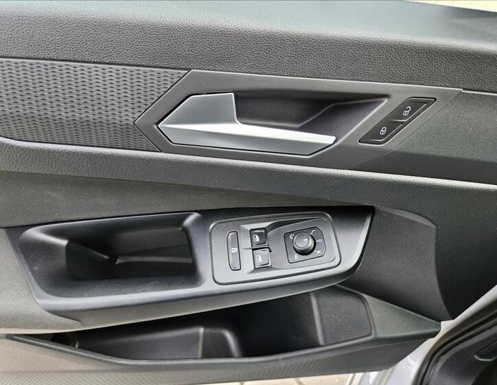 Ford Tourneo Connect 12