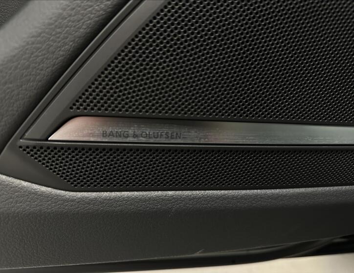 Audi S6 36