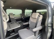 Volkswagen Multivan 14