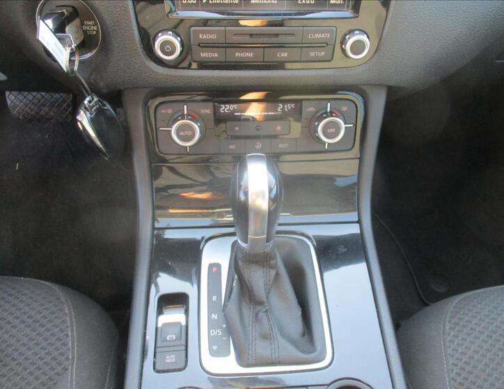 Volkswagen Touareg 17