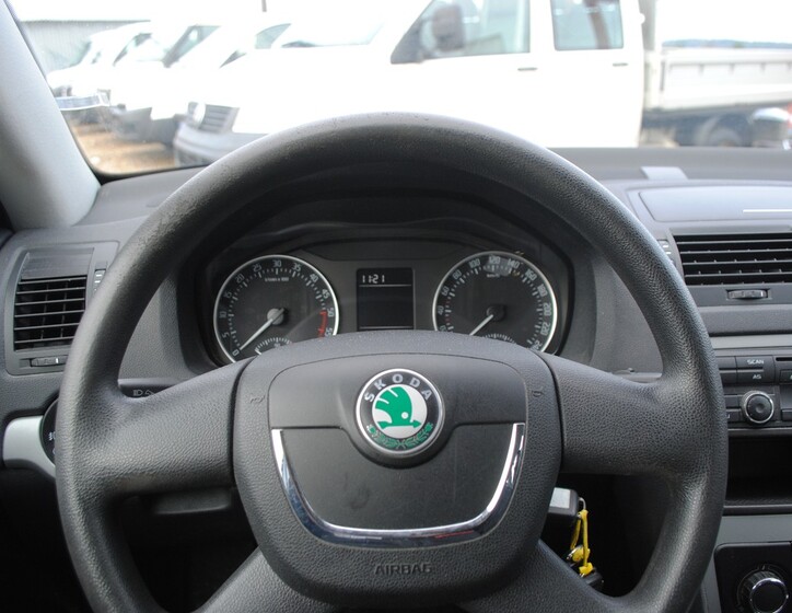 Škoda Octavia 9