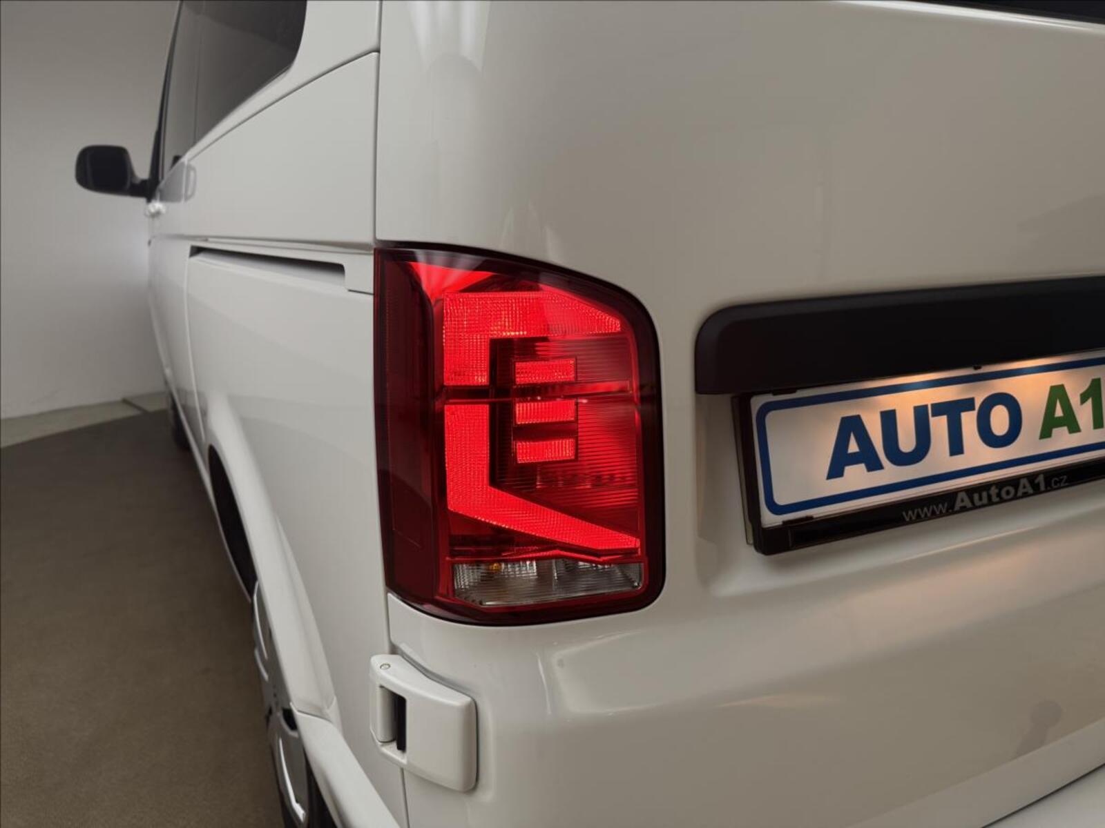 Volkswagen Transporter 36