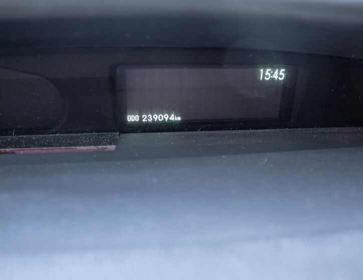 Toyota Prius 12