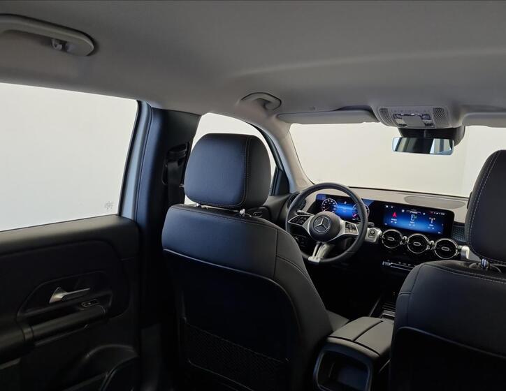 Mercedes-Benz GLB 21