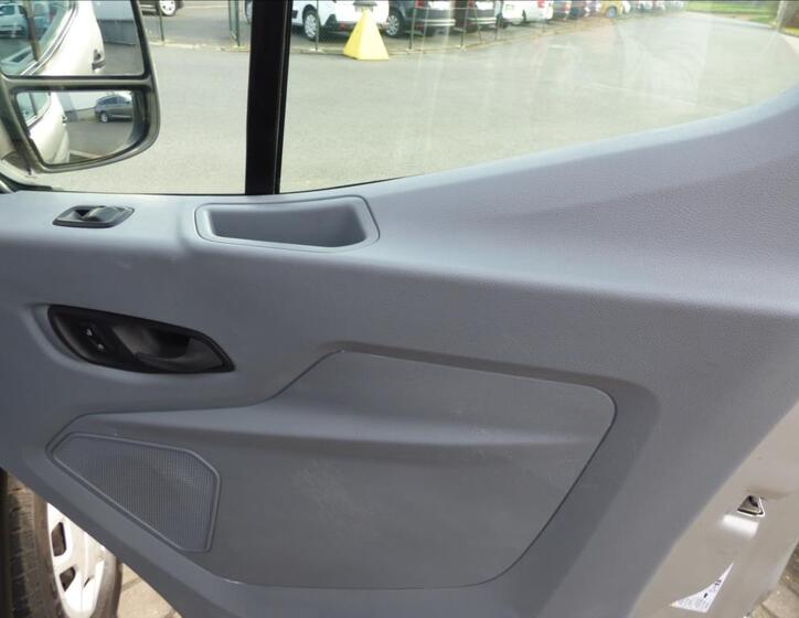 Ford Transit 46