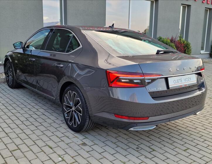 Škoda Superb 8