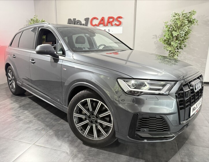 Audi Q7 1
