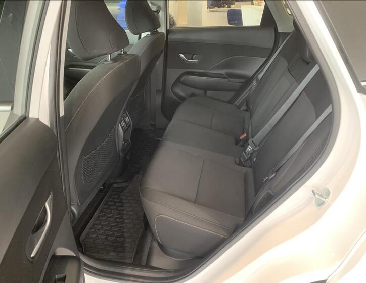 Hyundai Kona 13