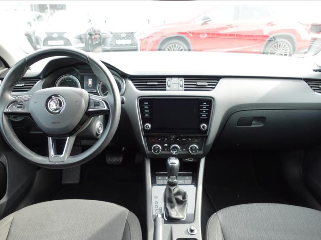 Škoda Octavia 9