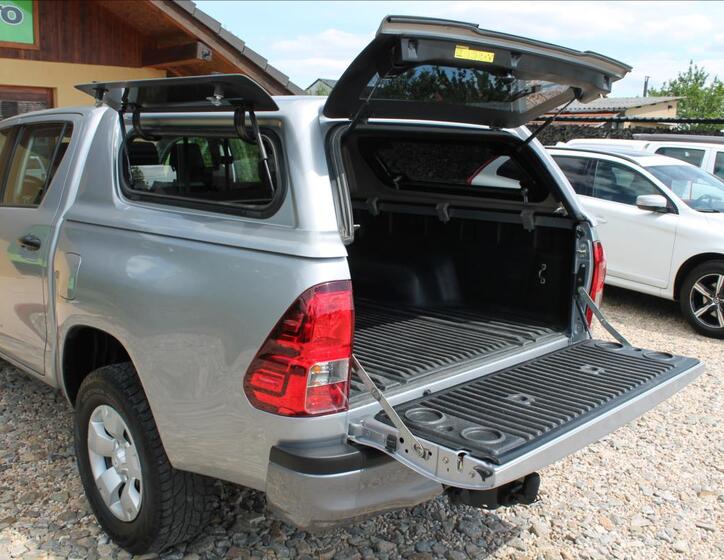 Toyota Hilux 25