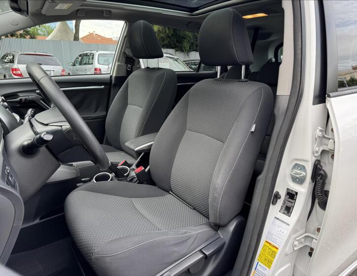 Toyota Verso 32