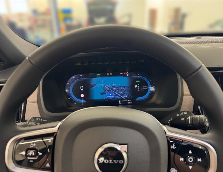 Volvo XC90 8