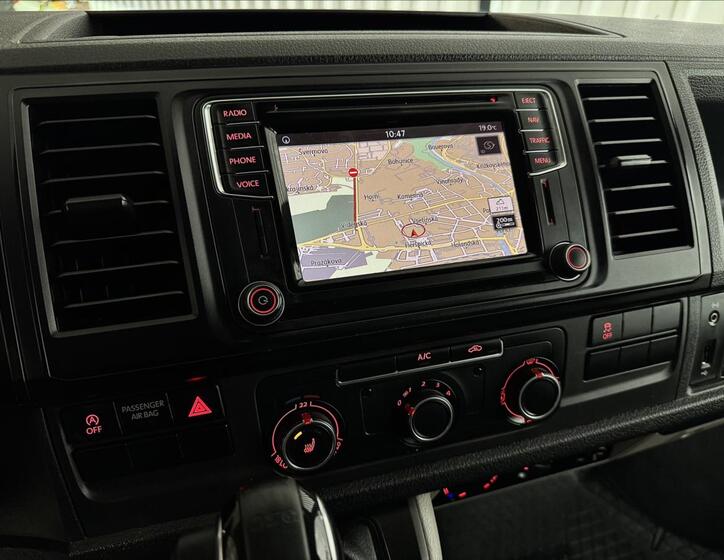 Volkswagen Transporter 22