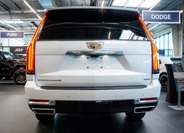 Cadillac Escalade 5