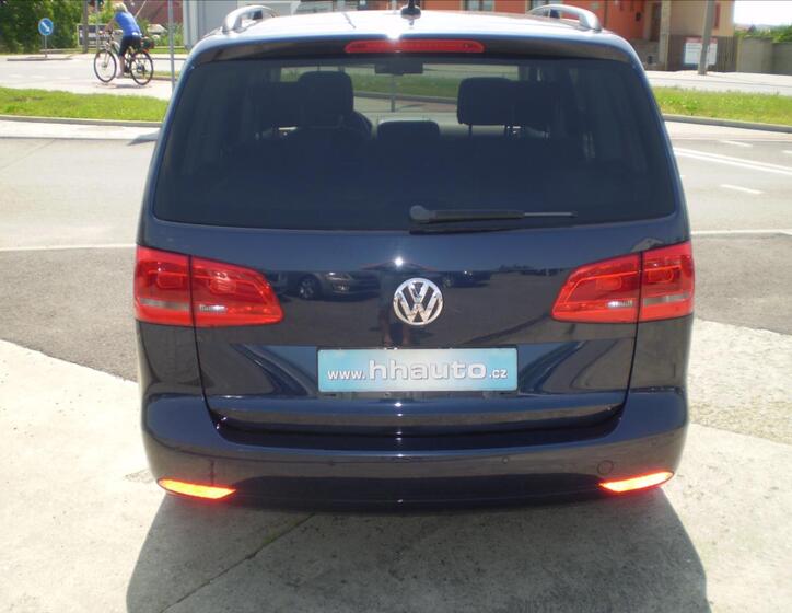 Volkswagen Touran 4