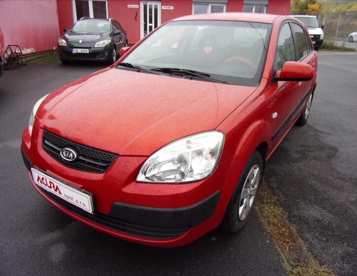 KIA Rio 7