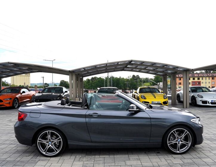 BMW Řada 2 13