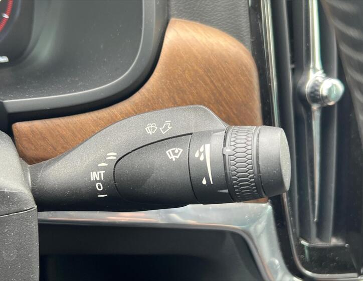 Volvo S90 17