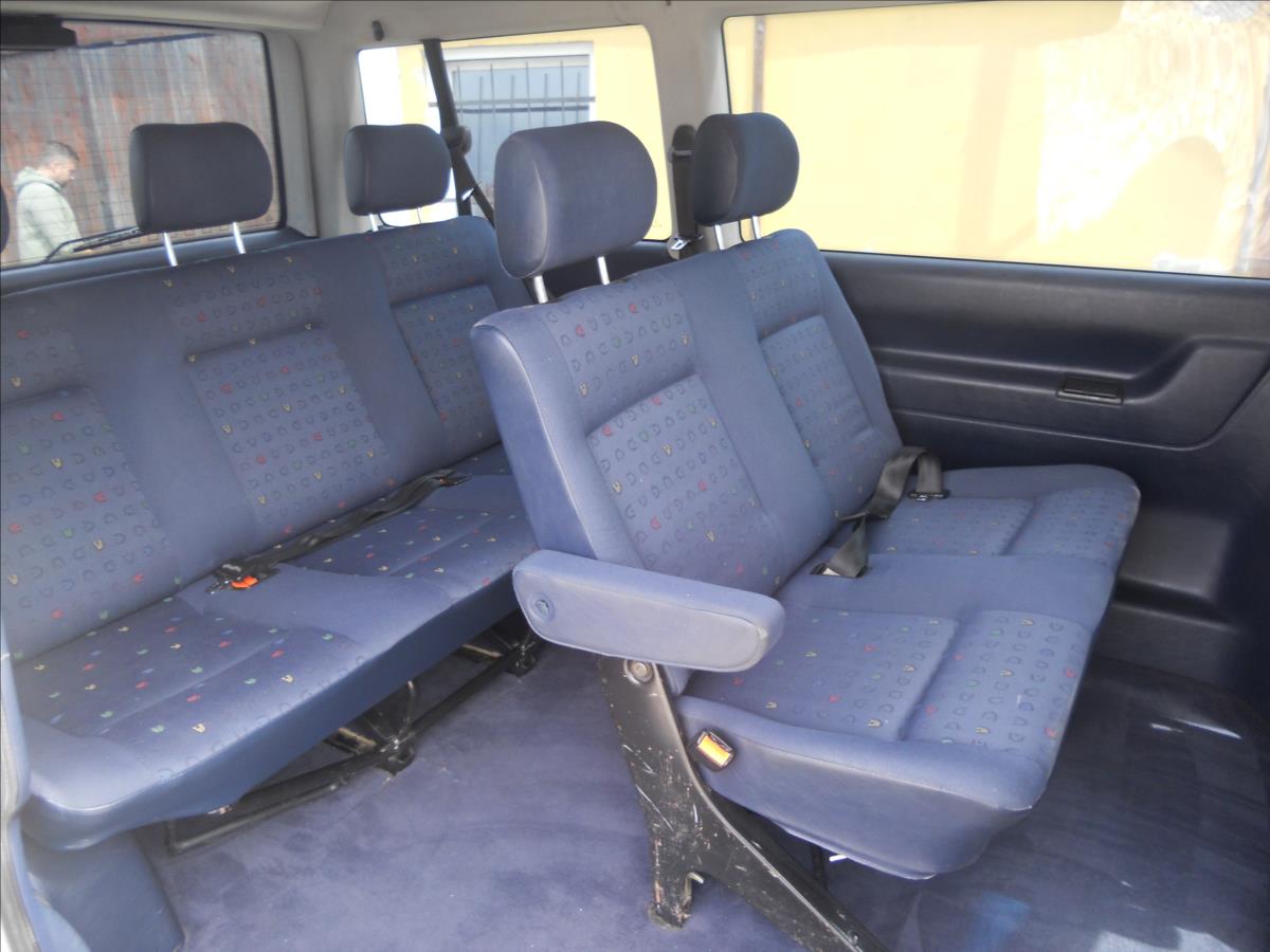 Volkswagen Caravelle
