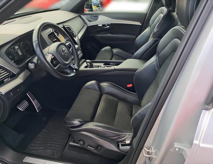 Volvo XC90 6