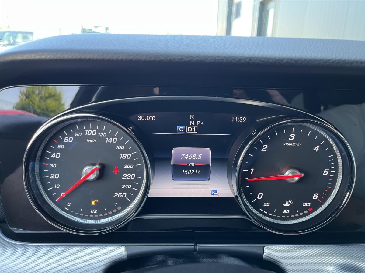 Mercedes-Benz Třídy E