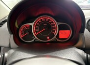 Mazda 2 10